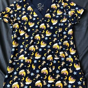 Women’s print scrub top